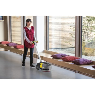 Autolaveuse A batterie karcher BD 30/4 BP pack-tunisie